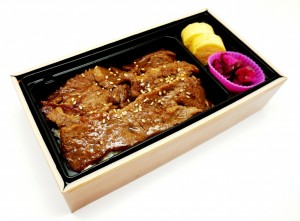 神戸牛牛肉弁当　1,296円（税込）